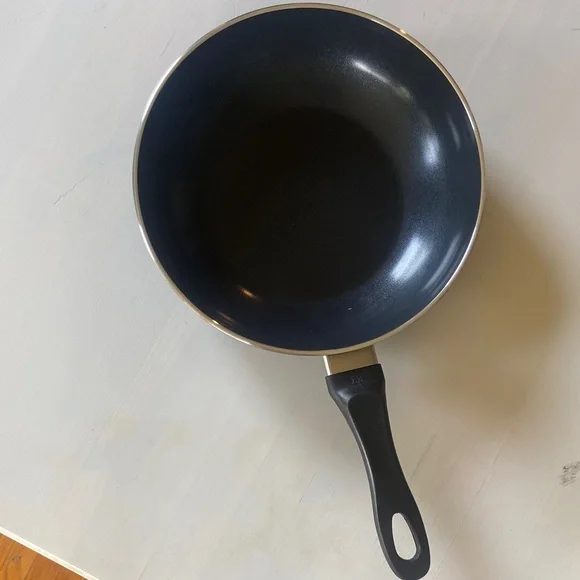 BK Non-Stick Black Frying Pan - Picture 7 of 9